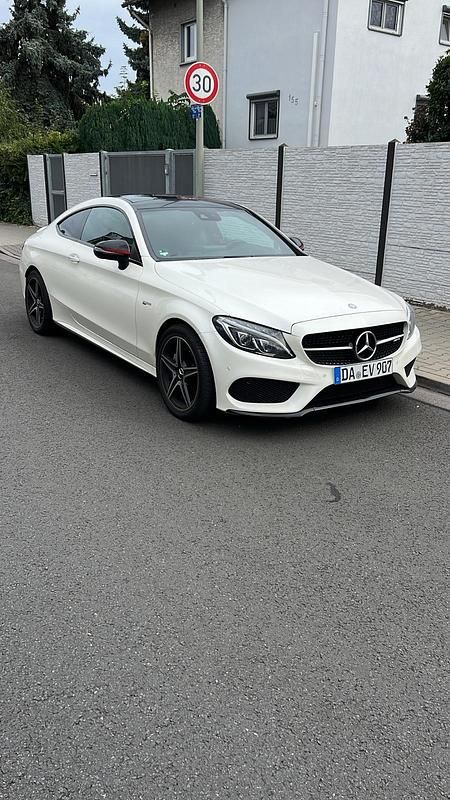 Weiß Gebraucht 2017 Mercedes C43 AMG AMG Coupé | 36.500 € (Guter Preis) - Bild 1/4