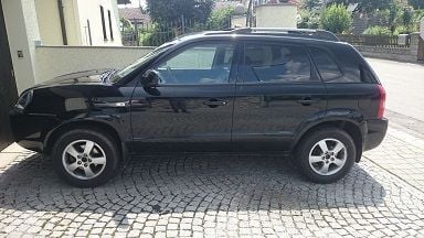Schwarz metallic Gebraucht 2008 Hyundai Tucson SUV | 7.500 € - Bild 1/4