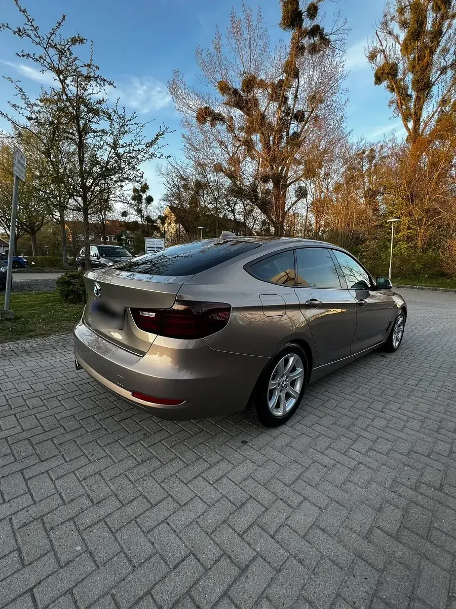 Gebraucht BMW 330 Gran Turismo 258 PS (189 kW) 2015 Beige Coupé