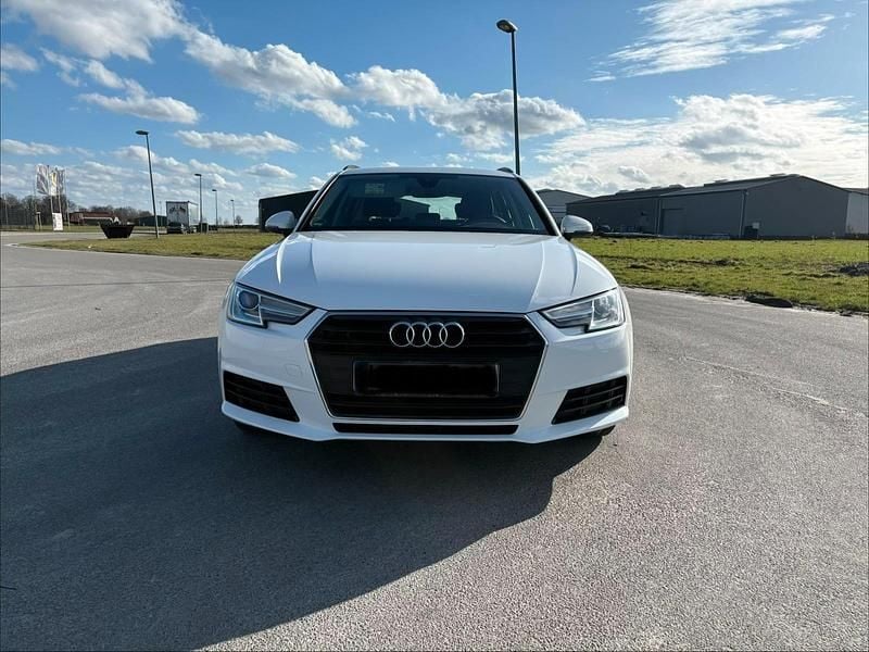 Gebraucht Audi A4 150 PS (110 kW) 2016 Weiß Kombi