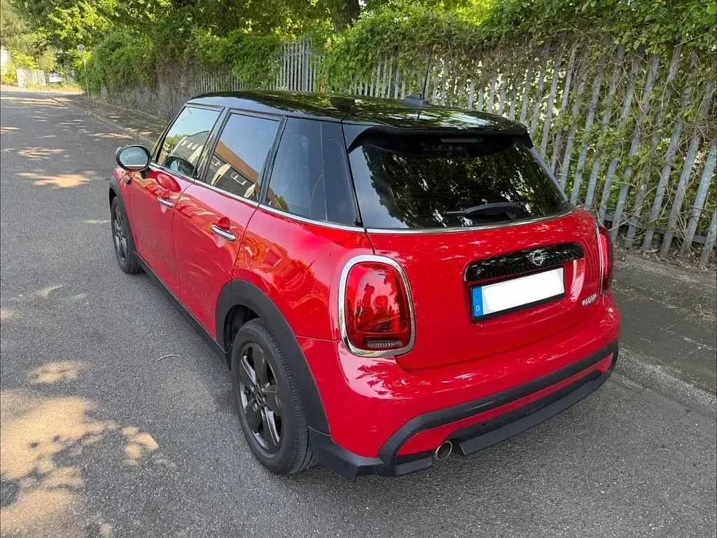 Gebraucht Mini Cooper Essential 136 PS (100 kW) 2024 Rot Kleinwagen