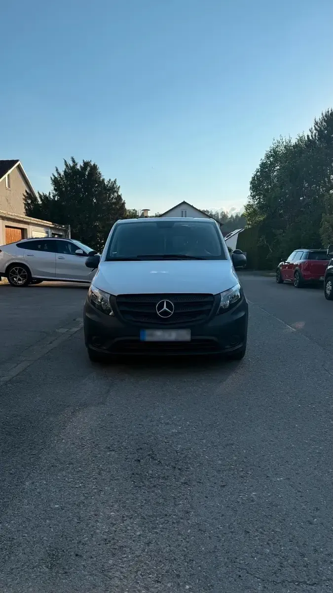 Używany Mercedes Vito 163 KM (119 kW) 2019 Biały Van