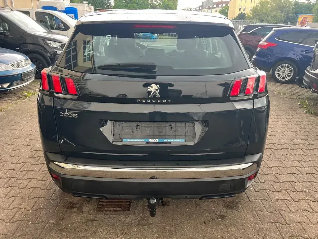 Gebraucht Peugeot 3008 Access 131 PS (96 kW) 2019 Blau SUV