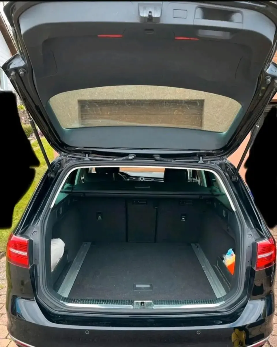 Gebraucht VW Passat Highline 150 PS (110 kW) 2015 Schwarz Kombi