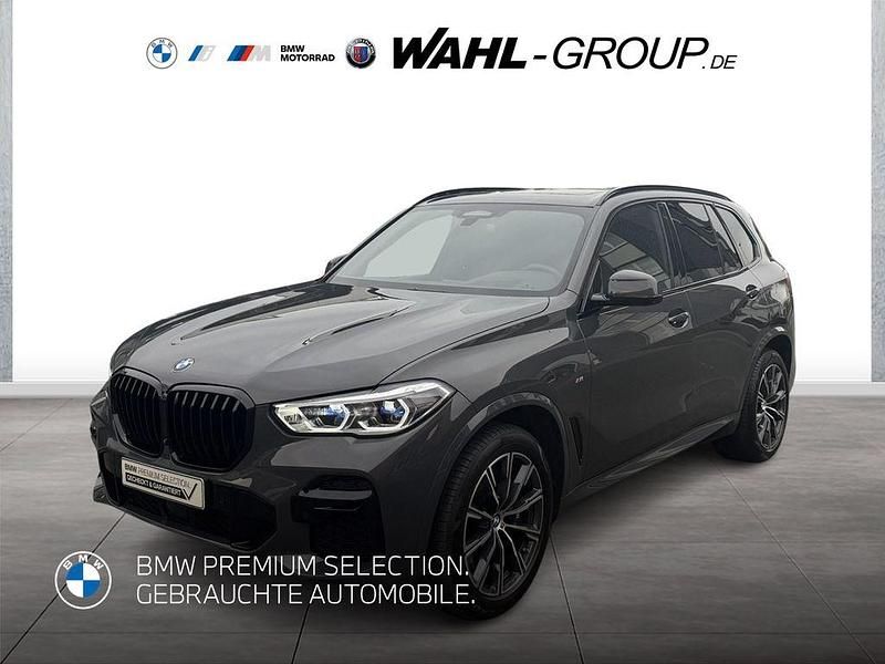 Grau Gebraucht 2022 BMW X5 M Sport SUV | 68.790 € (Teuer) - Bild 1/4