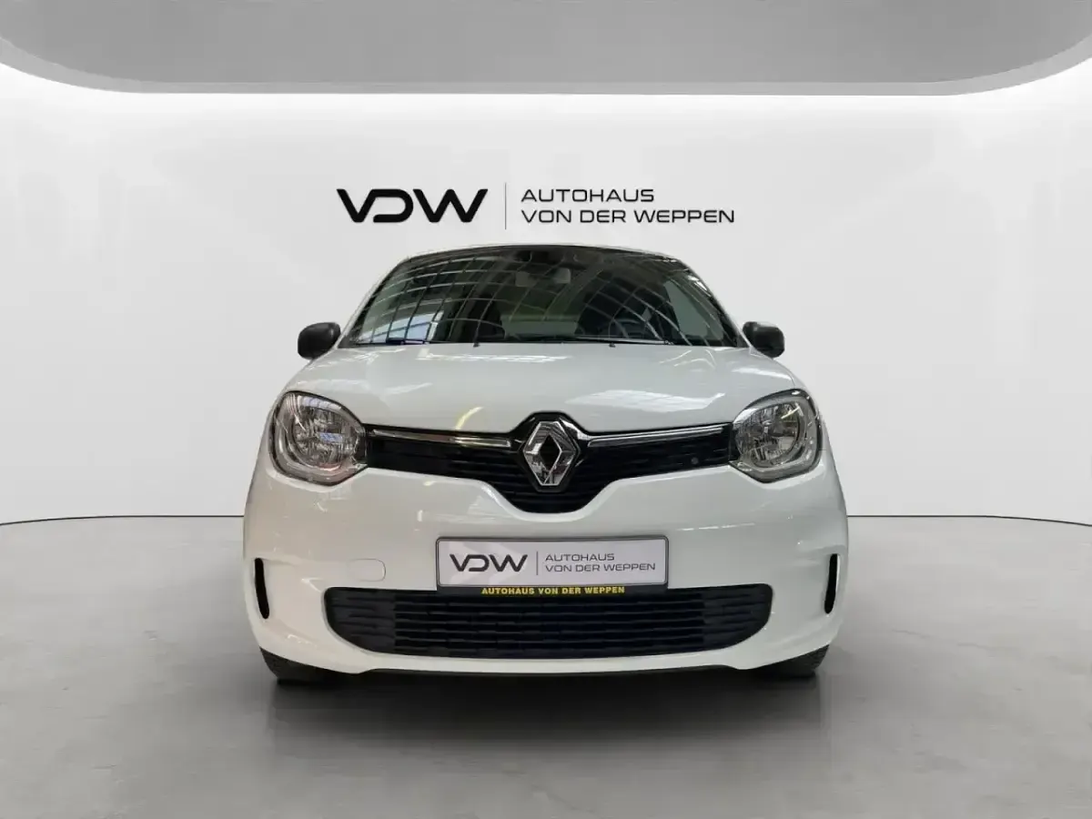Gebraucht Renault Twingo Life 65 PS (47 kW) 2020 Weiß Kleinwagen