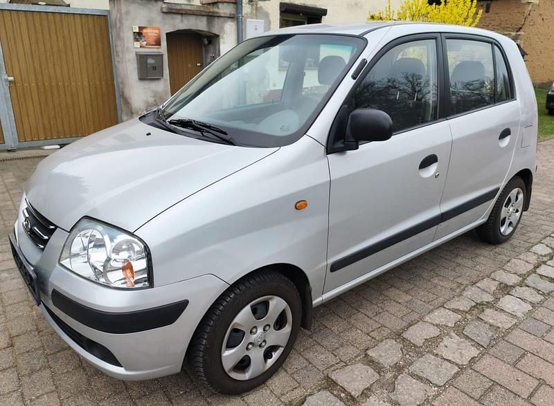 Silber Gebraucht 2006 Hyundai Atos Kleinwagen | 2.490 € (Etwas zu teuer) - Bild 1/4
