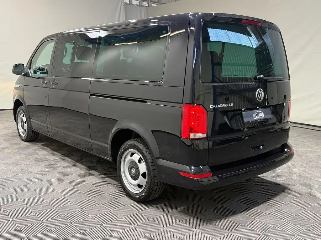 Używany VW Caravelle 204 KM (150 kW) 2024 Czarny Van