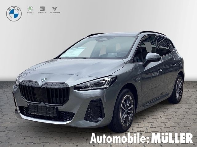 Skyscraper grau metallic Neu 2025 BMW 225 Active Tourer M Sport Van / Kleinbus | 51.990 € (Fairer Preis) - Bild 1/4