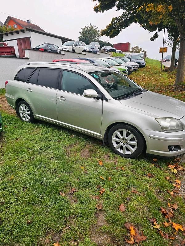 Gebraucht 2007 Toyota Avensis Kombi | 2.150 € (Guter Preis) - Bild 1/4