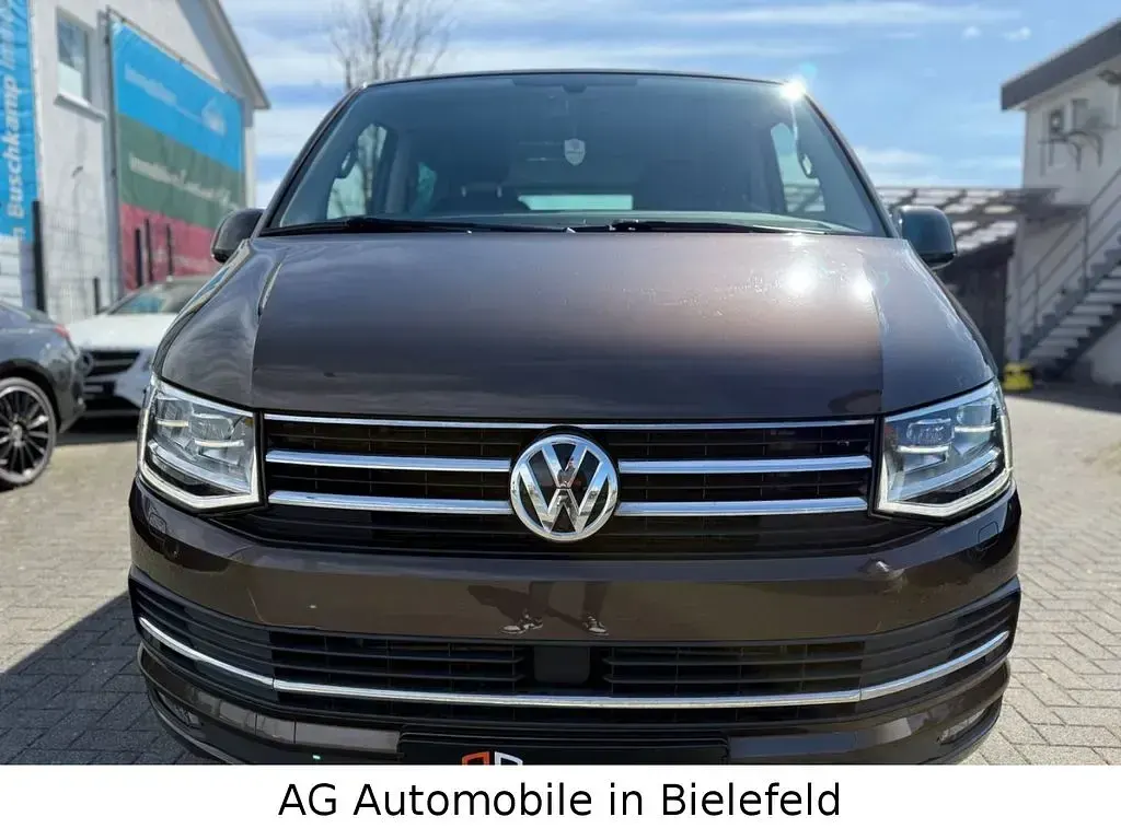 Gebraucht VW Multivan Highline 204 PS (150 kW) 2015 Braun Van / Kleinbus