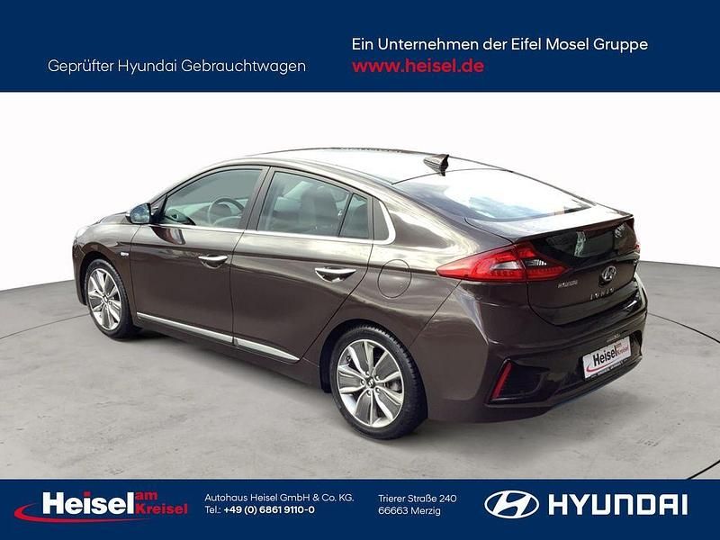 Gebraucht Hyundai Ioniq Premium 141 PS (103 kW) 2017 Braun Kleinwagen