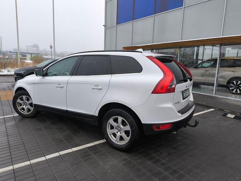 Gebraucht Volvo XC60 163 PS (119 kW) 2011 Weiß SUV