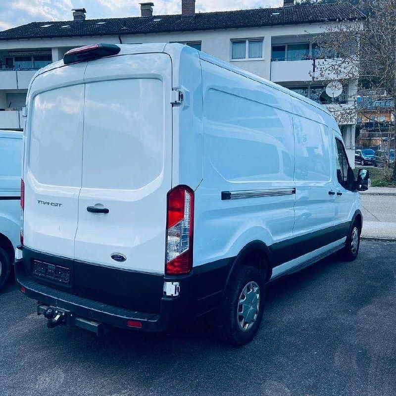Gebraucht Ford Transit Trend 131 PS (96 kW) 2022 Frostweiß Van / Kleinbus