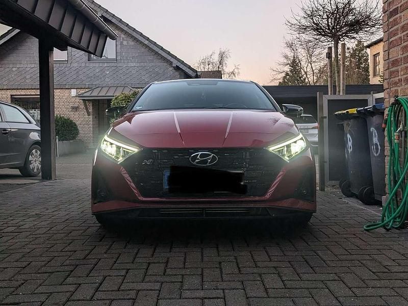 Rot Gebraucht 2023 Hyundai i20 N Performance Limousine | 28.500 € (Fairer Preis) - Bild 1/4
