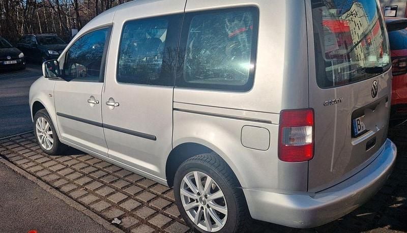 Gebraucht VW Caddy Family 80 PS (58 kW) 2007 Silber Van / Kleinbus