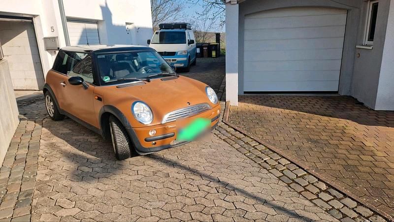 Second-hand Mini ONE 113 CP (83 kW) 2003 Portocaliu Hatchback