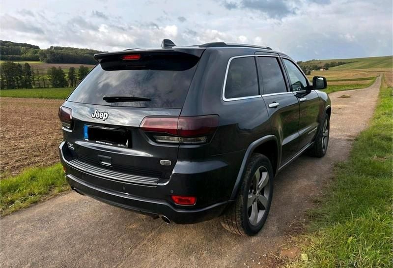 Gebraucht Jeep Grand Cherokee Overland 250 PS (183 kW) 2016 Andere farben SUV