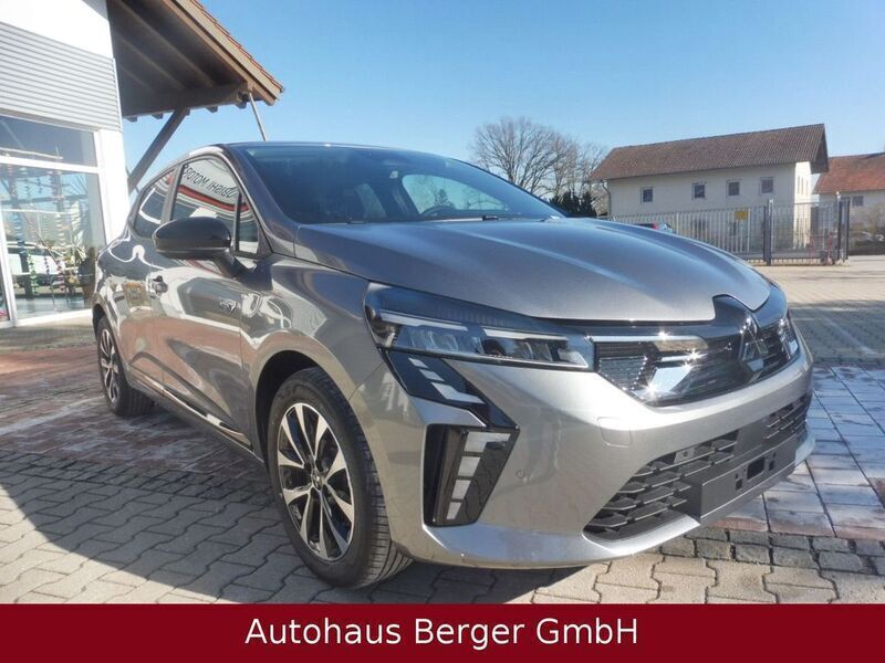 Neu Mitsubishi Colt Plus 143 PS (105 kW) 2025 Grau Limousine
