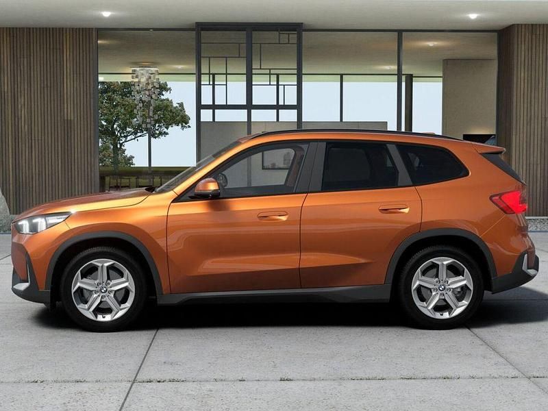Gebraucht BMW X1 Comfort Edition 163 PS (119 kW) 2024 Orange SUV