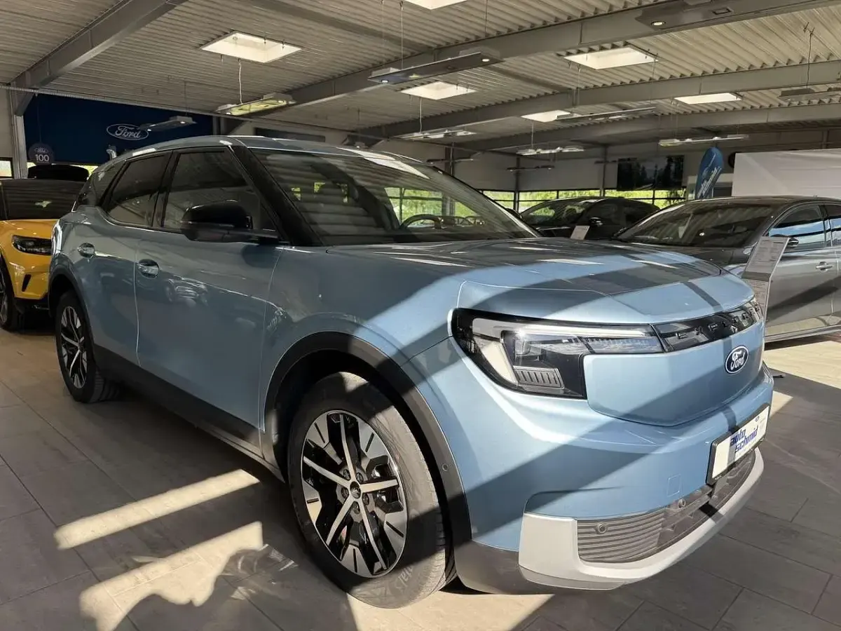 Gebraucht Ford Explorer 250 kW (340 PS) 2025 Arctic blue 3c SUV