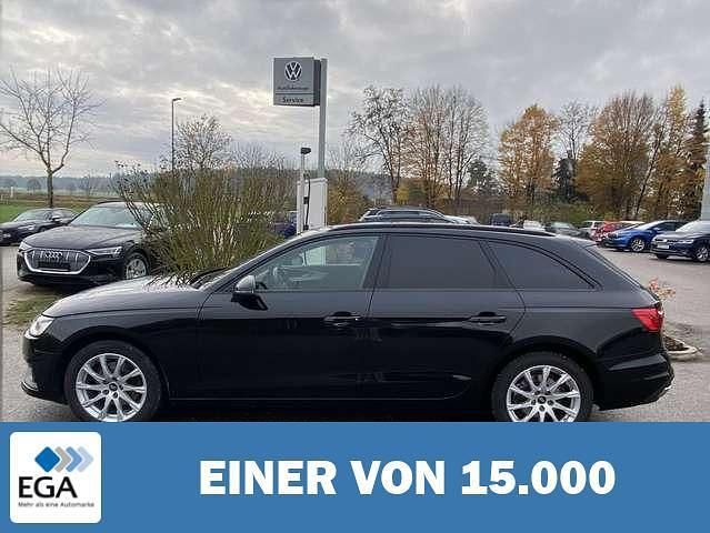 Schwarz metallic Gebraucht 2022 Audi A4 Kombi | 24.650 € (Guter Preis) - Bild 1/4