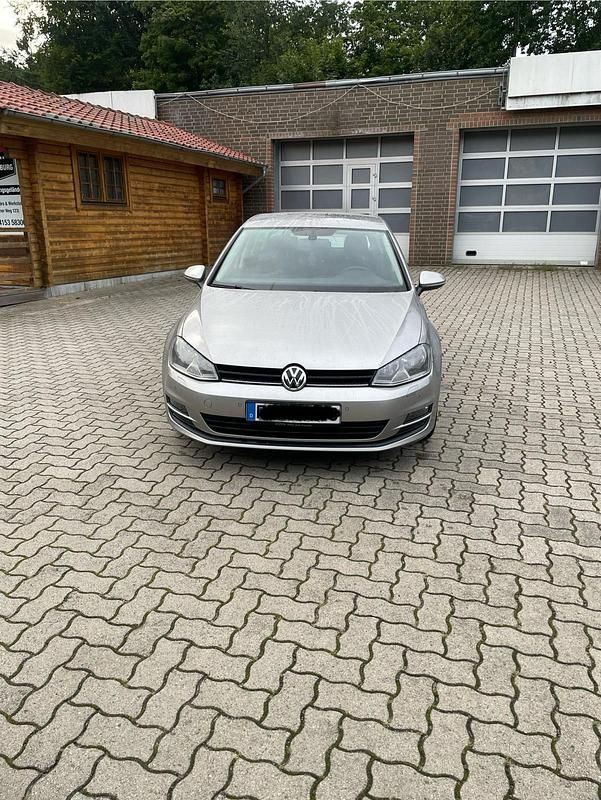 Grau Gebraucht 2013 VW Golf VII Kleinwagen | 5.900 € (Fairer Preis) - Bild 1/4
