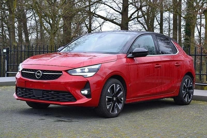 Rot Gebraucht 2021 Opel Ampera Kleinwagen | 19.449 € (Fairer Preis) - Bild 1/4