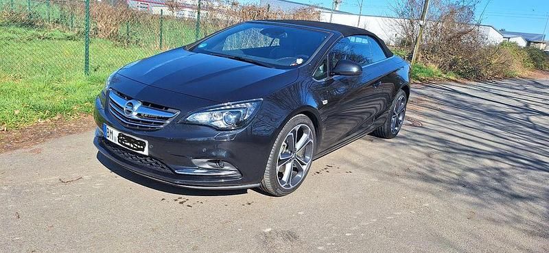 Gebraucht Opel Cascada Innovation 170 PS (125 kW) 2014 Schwarz Cabrio