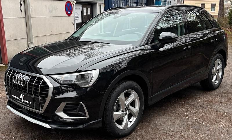 Gebraucht Audi Q3 Advanced Plus 150 PS (110 kW) 2022 Schwarz SUV