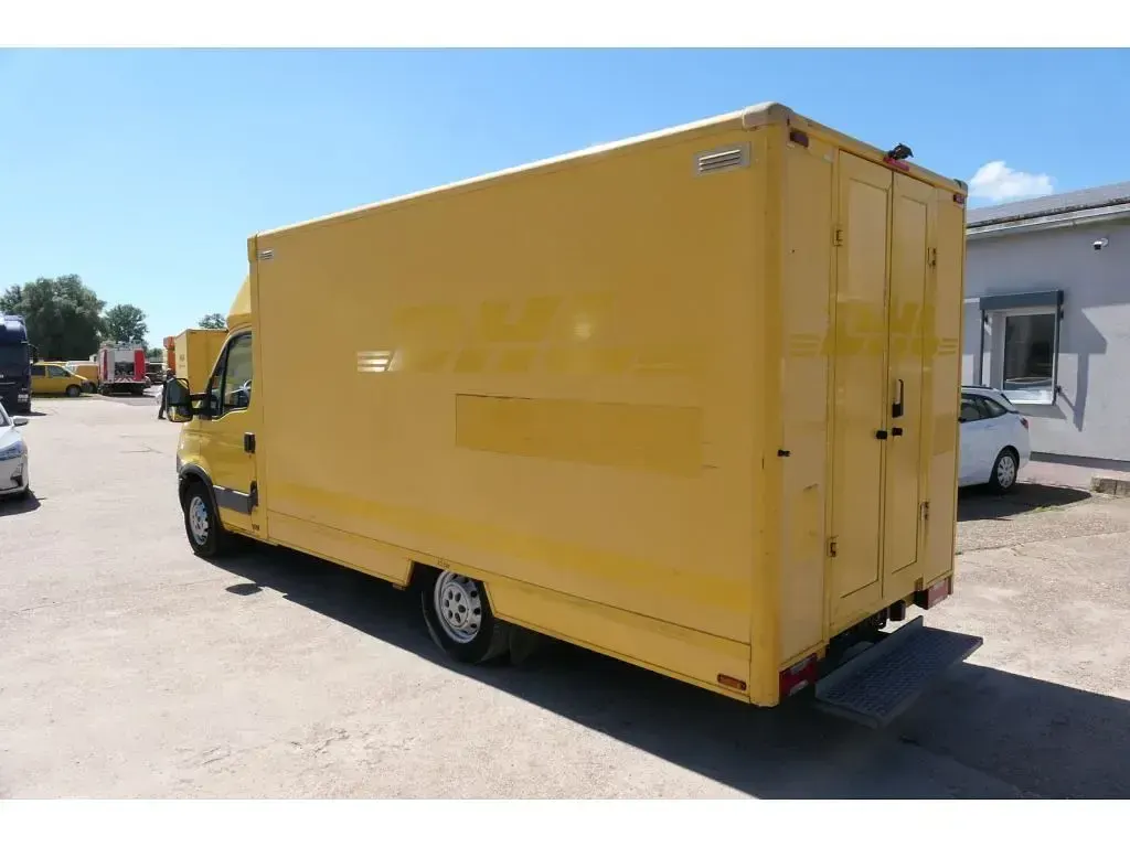 Gebraucht Iveco Daily 106 PS (77 kW) 2012 Gelb Van