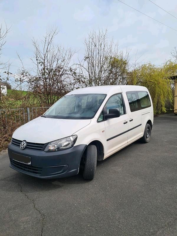 Weiß Gebraucht 2012 VW Caddy Maxi Van / Kleinbus | 6.300 € (Fairer Preis) - Bild 1/4