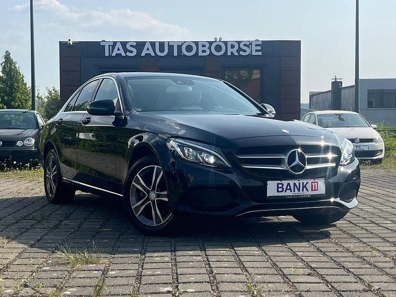Schwarz Gebraucht 2016 Mercedes C200 Limousine | 17.490 € (Guter Preis) - Bild 1/4