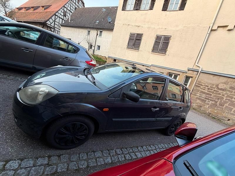 Gebraucht Ford Fiesta 68 PS (50 kW) 2006 Kleinwagen