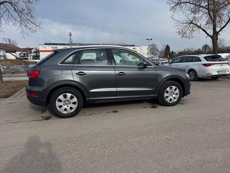 Gebraucht Audi Q3 Sport 150 PS (110 kW) 2016 Grau SUV