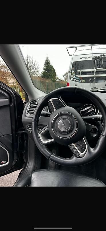 Gebraucht Jeep Compass 170 PS (125 kW) 2019 Andere farben SUV