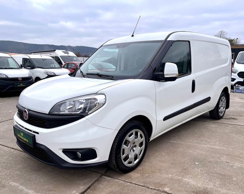 Colore esterno (weiß) Gebraucht 2017 Fiat Doblò Van / Kleinbus | 9.999 € (Fairer Preis) - Bild 1/4