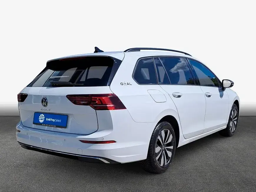 Gebraucht VW Golf VIII Goal 150 PS (110 kW) 2025 Weiß Kombi