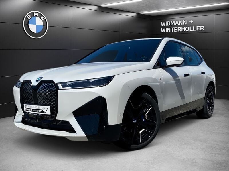 Weiß Gebraucht 2022 BMW iX Sport Line SUV | 68.680 € (Superpreis) - Bild 1/3