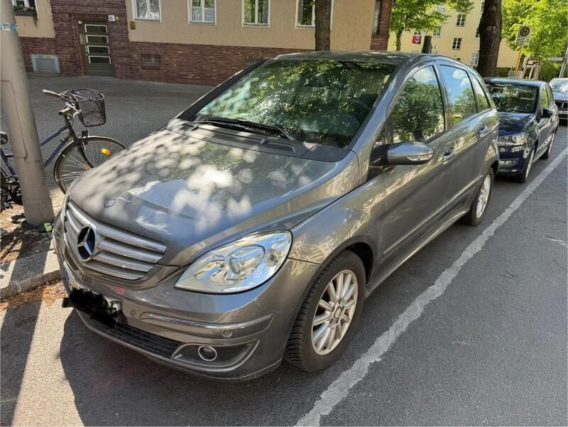Grau Gebraucht 2007 Mercedes B170 Van / Kleinbus | 7.400 € (Fairer Preis) - Bild 1/4