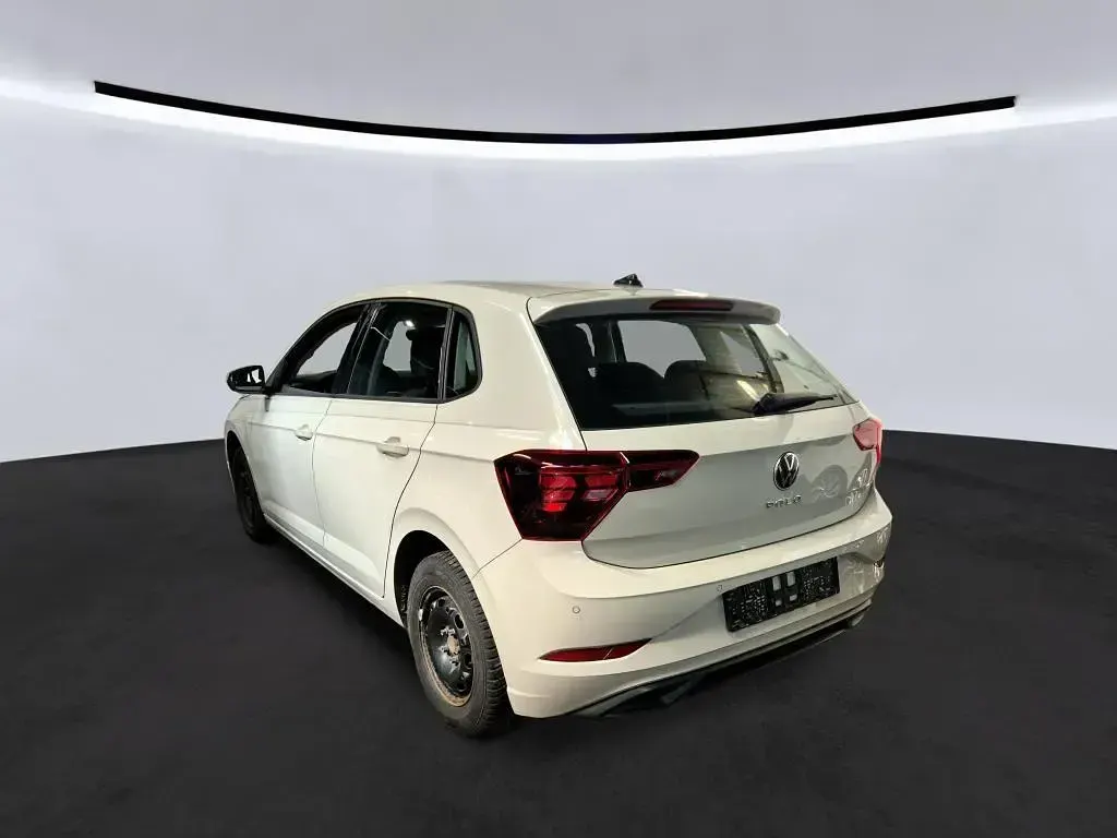 Gebraucht VW Polo Life 80 PS (58 kW) 2023 Ascotgrau Kleinwagen