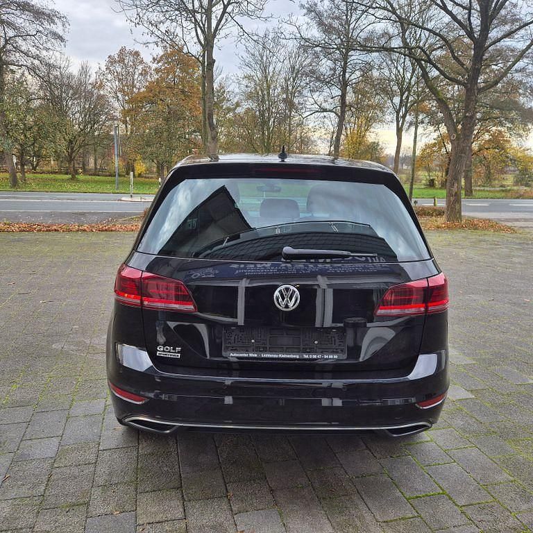 Gebraucht VW Golf VII IQ Drive 116 PS (85 kW) 2019 Schwarz Limousine