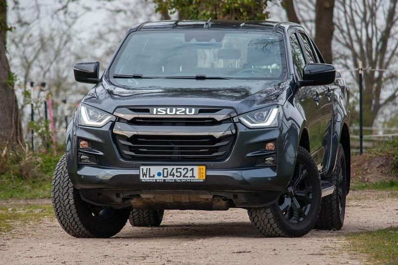 Gebraucht Isuzu D-Max 165 PS (121 kW) 2024 Grau Pickup