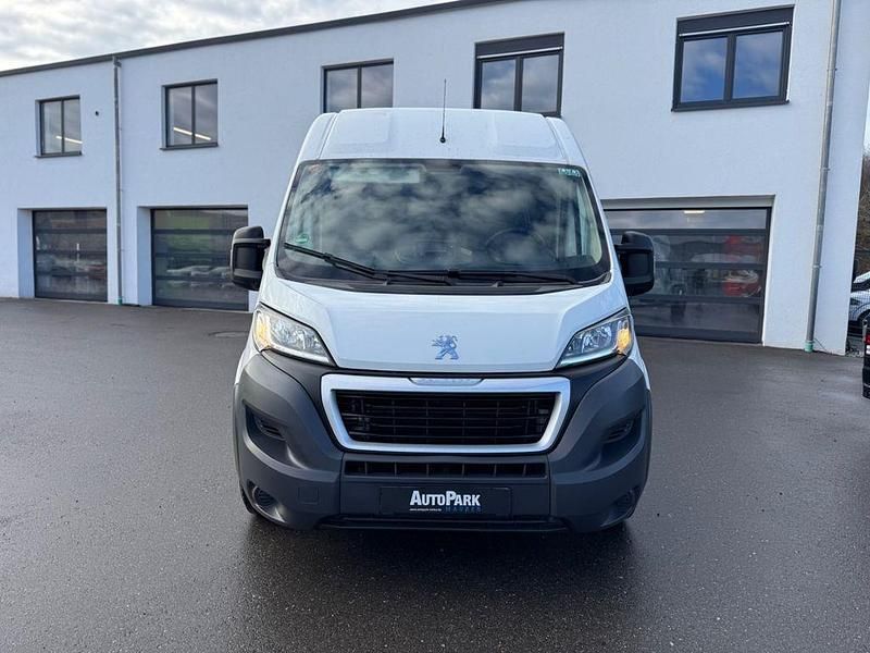 Gebraucht Peugeot Boxer Avantage 131 PS (96 kW) 2016 Weiß Van