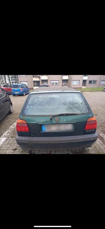 Grün Gebraucht 1995 VW Golf III Kleinwagen | 1.000 € - Bild 1/4