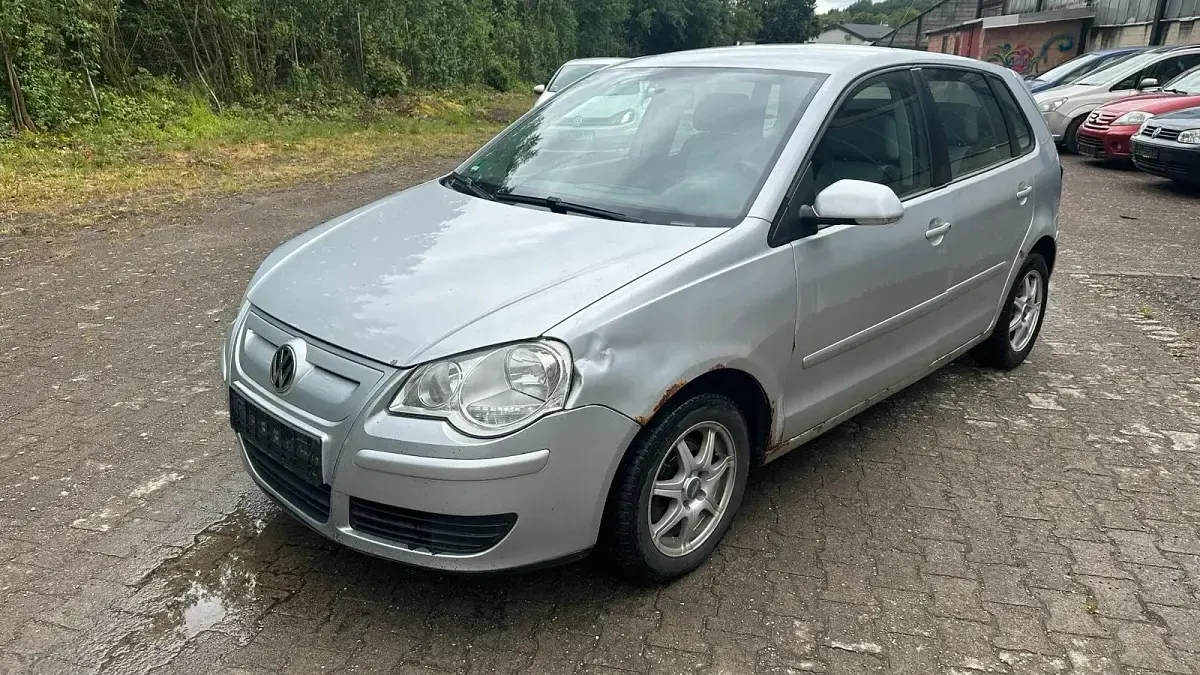 Gebraucht VW Polo 59 PS (43 kW) 2008 Silber Kleinwagen