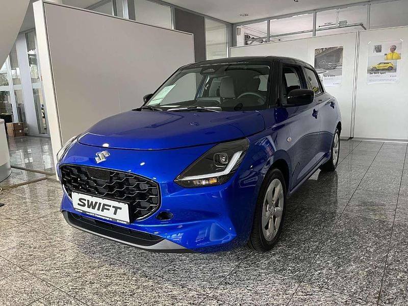 Frontier blue metallic / super Neu 2025 Suzuki Swift Comfort Kleinwagen | 16.890 € - Bild 1/4