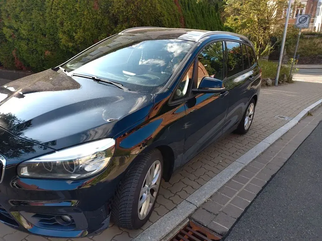 Gebraucht BMW 220 Gran Tourer 192 PS (141 kW) 2016 Schwarz Van / Kleinbus