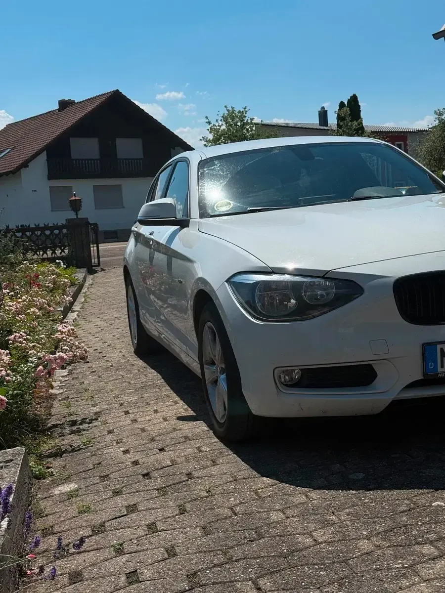 Gebraucht BMW 116 136 PS (100 kW) 2014 Weiß Kleinwagen