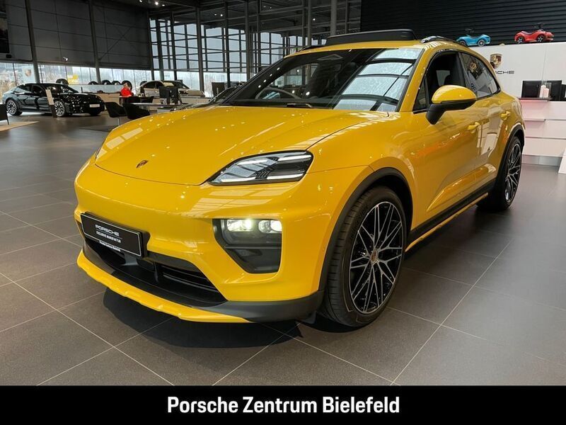 Usata Porsche Macan 300 kW (408 CV) 2024 Giallo SUV